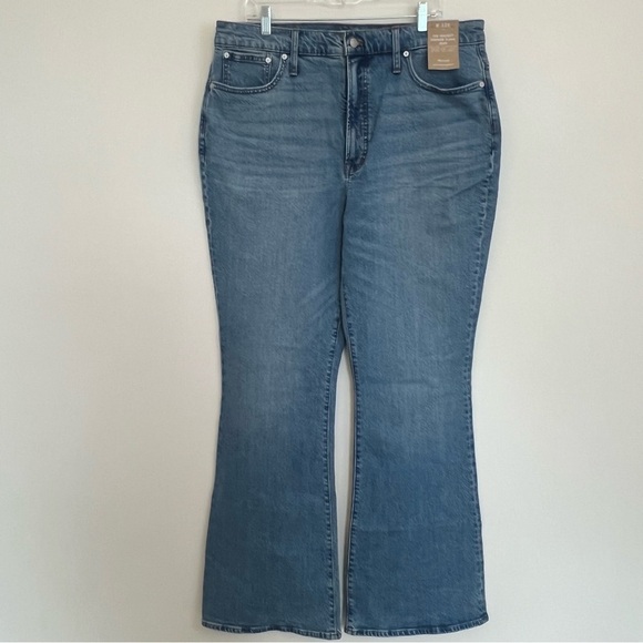 NWT Madewell The Perfect Vintage Flare Jean 33 T Denim - Picture 1 of 10